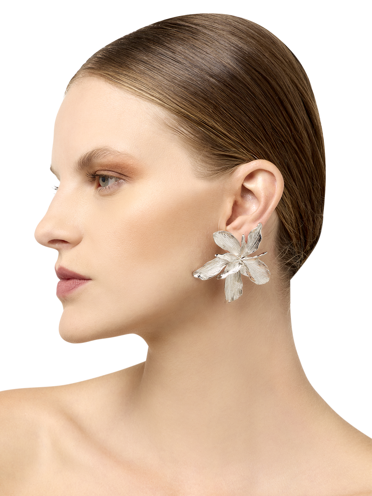 Leslie Silver Floral Earrings