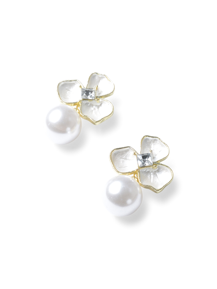 Dakota Ivory Pearl Earrings