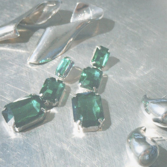 A Sparkling Statement - Montique