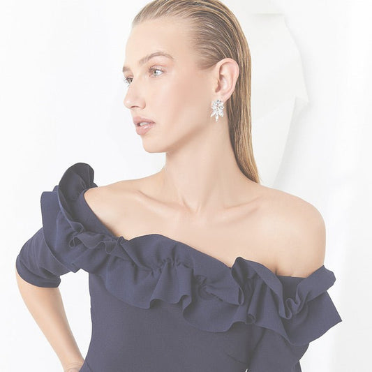 Sculpted Elegance: Navy Shadows & Curves - Montique