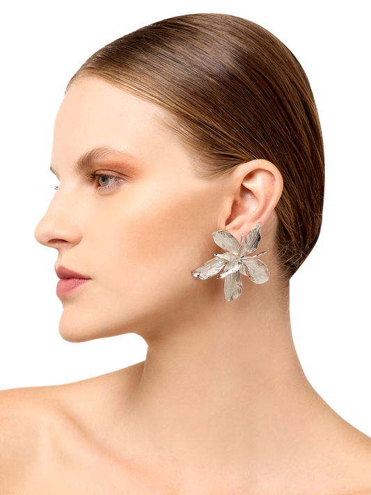 Leslie Silver Floral Earrings