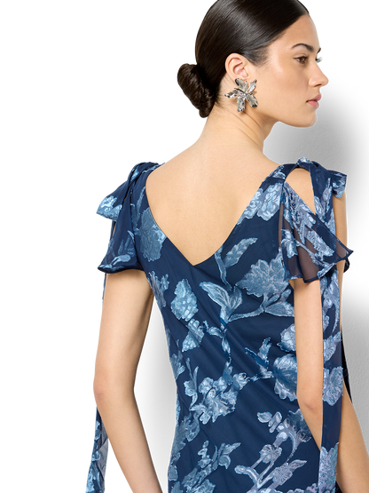 Leslie Silver Floral Earrings
