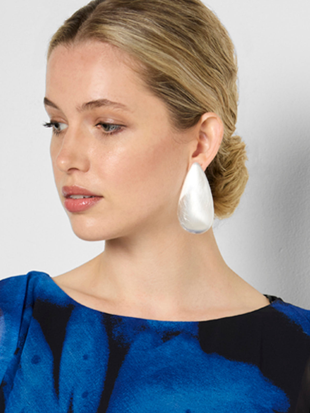 Elara Brushed Silver Metal Earrings